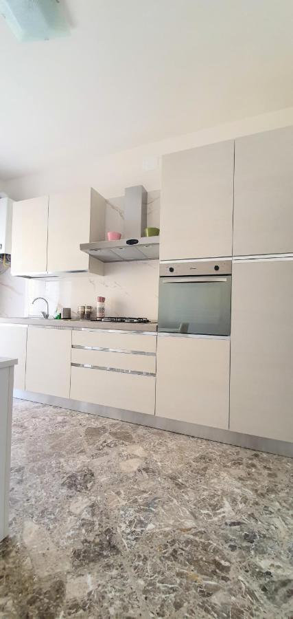 Angela'S Apartment. Elegant Two Bedroom House In Irsina מראה חיצוני תמונה
